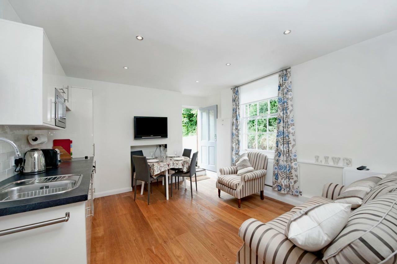 The Apartment, 24 West End Terrace, Winchester Esterno foto